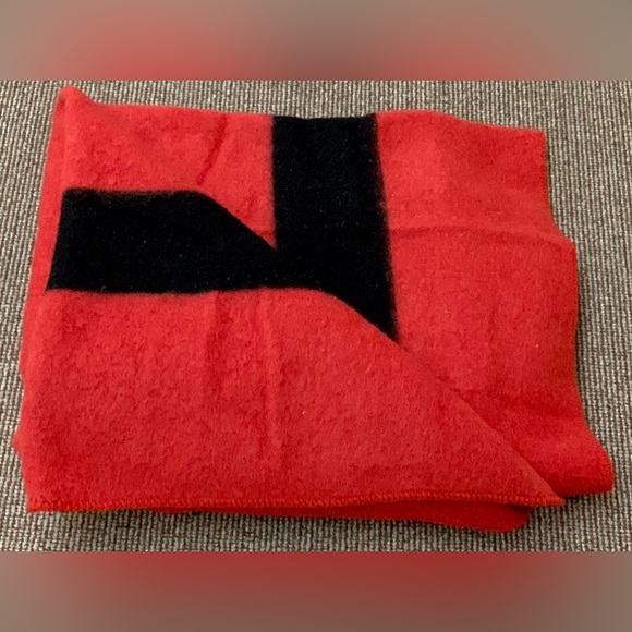 Mid Century Vintage Wool Ward's Fleecydown Hudson Bay Style Striped Blanket - Picture 10 of 16